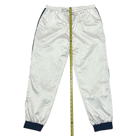 K Jordan Women's Striped Joggers, White/Blue, Size XL - Picture 5 of 9